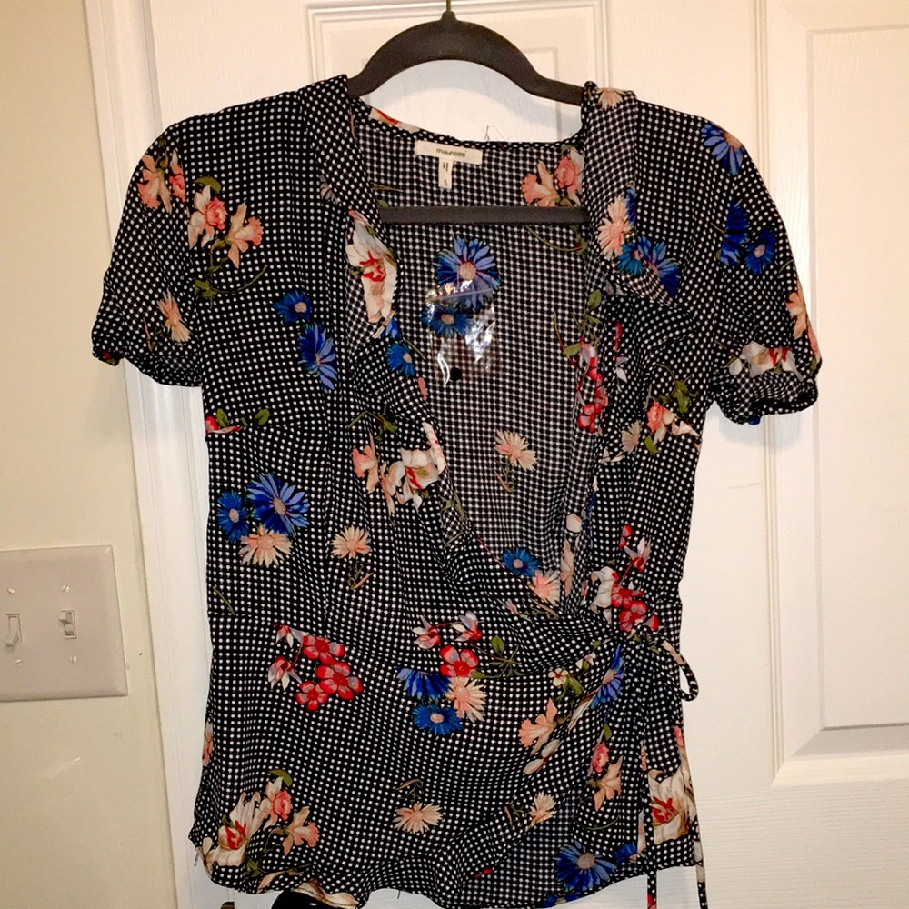 Tie front Maurices black shirt